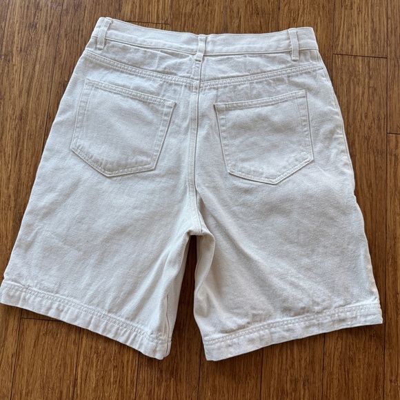 A.P.C. Men’s Beige Gilberto Denim Shorts, Medium - Picture 7 of 8